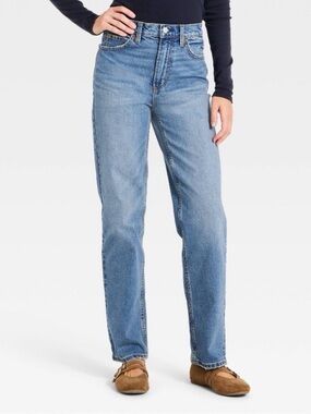 New Women's Highest-Rise Vintage Straight
Jeans Universal Thread Medium Wash 16